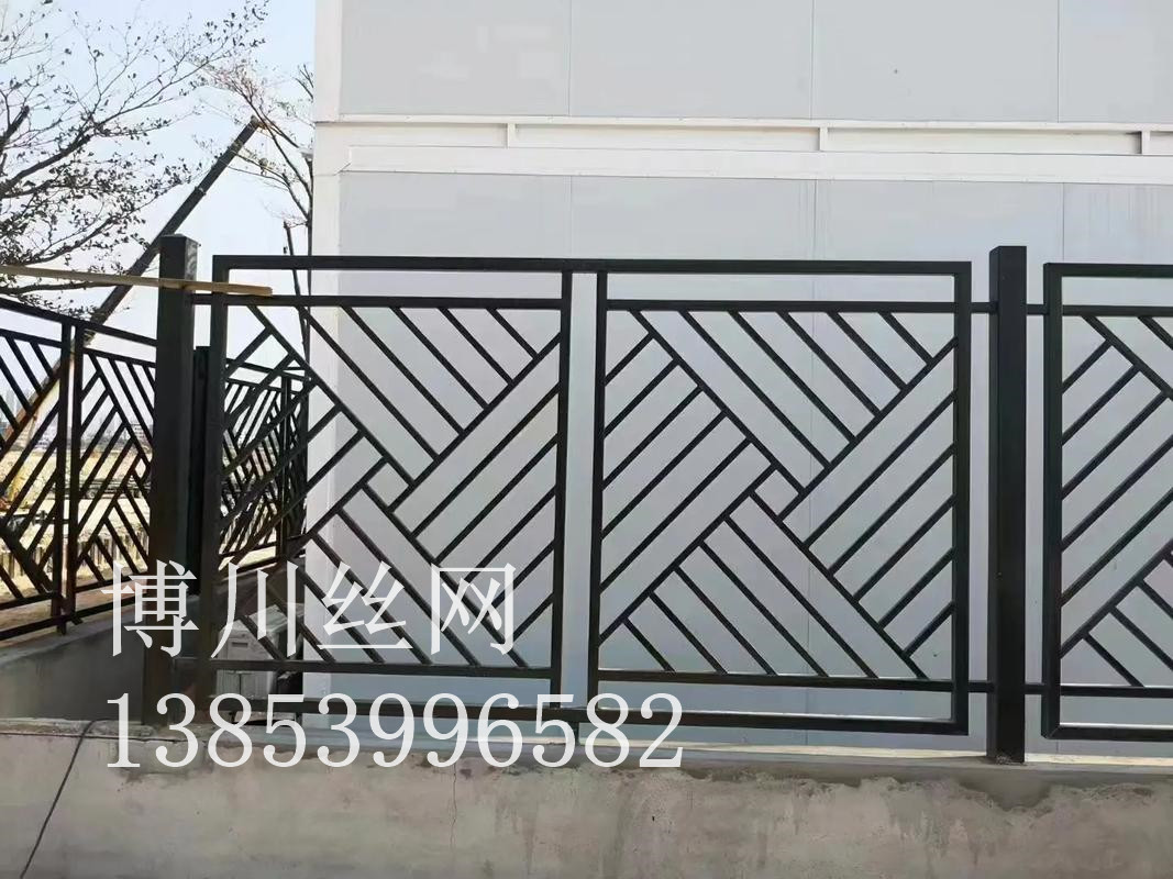 济南市草坪护栏铁艺围墙护栏 - 价格